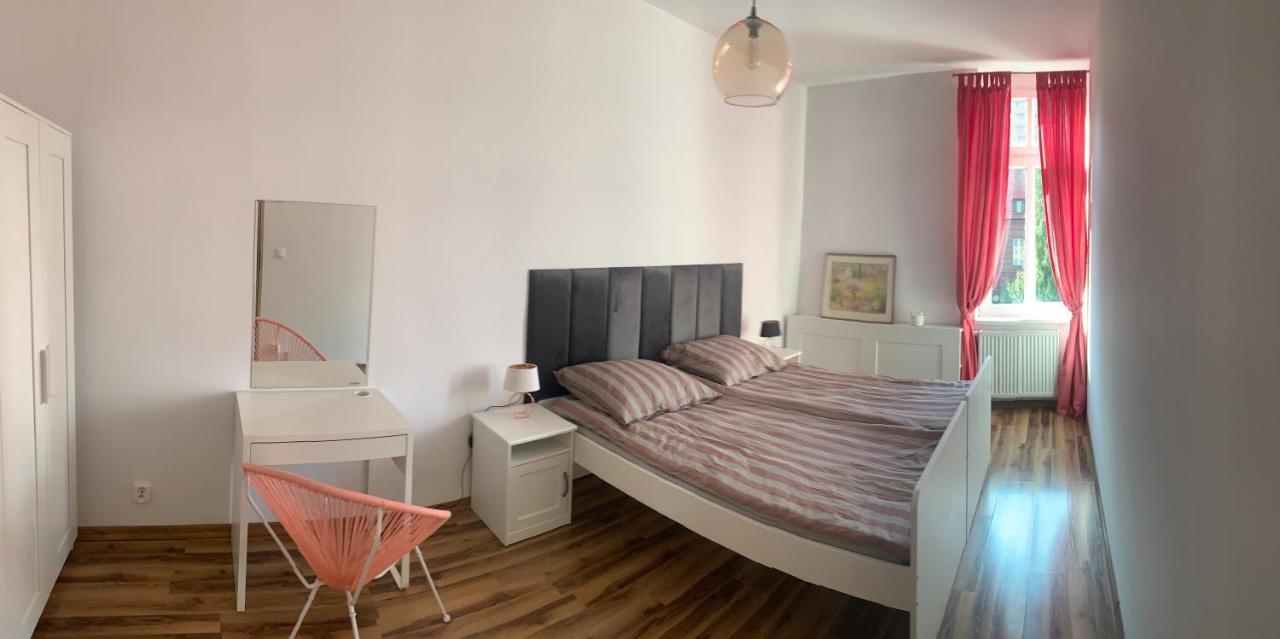 Apartamento Kamienica Chorzów Exterior foto